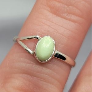 Sterling Silver Lemon Chrysoprase Ring Dainty Split Shank Cabochon Signed